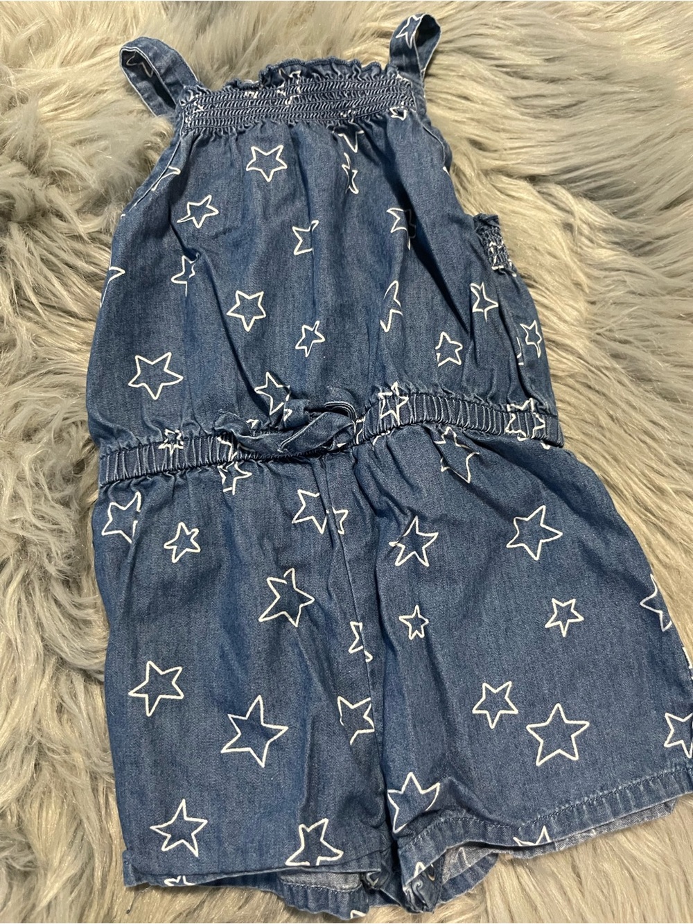 Cute baby girl Jean shorts romper with stars size 18 months cat & jack #2834